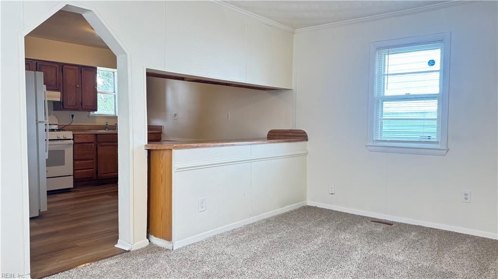 Photo of 1719 Oakfield Avenue, Norfolk, VA 23523 (MLS # 10626955)