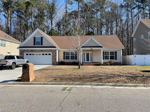 Photo of 2000 Breck Avenue, Virginia Beach, VA 23464 (MLS # 10627128)