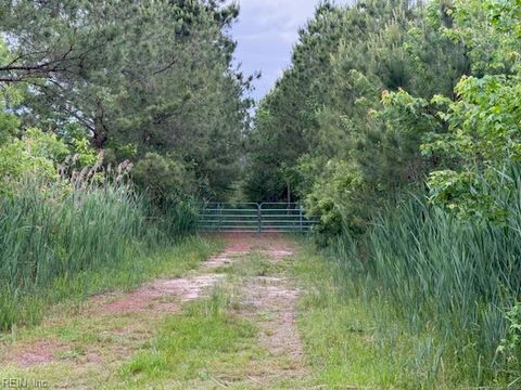 50+AC Poyners RD Moyock NC 27958