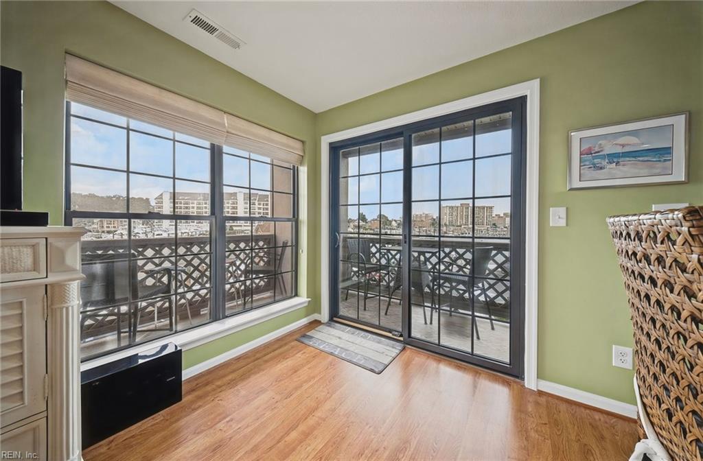 Photo of 417 Harbour Point #202, Virginia Beach, VA 23451 (MLS # 10650924)