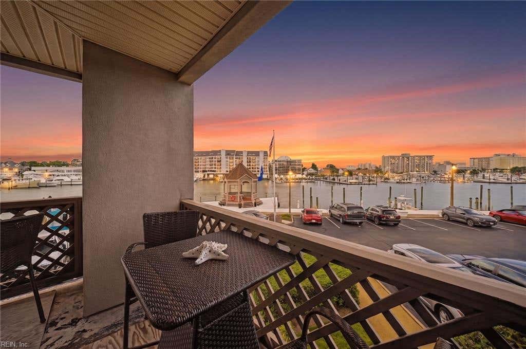 Photo of 417 Harbour Point #202, Virginia Beach, VA 23451 (MLS # 10650924)