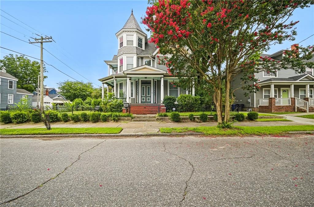 Photo of 250 Webster Avenue, Portsmouth, VA 23704 (MLS # 10646661)