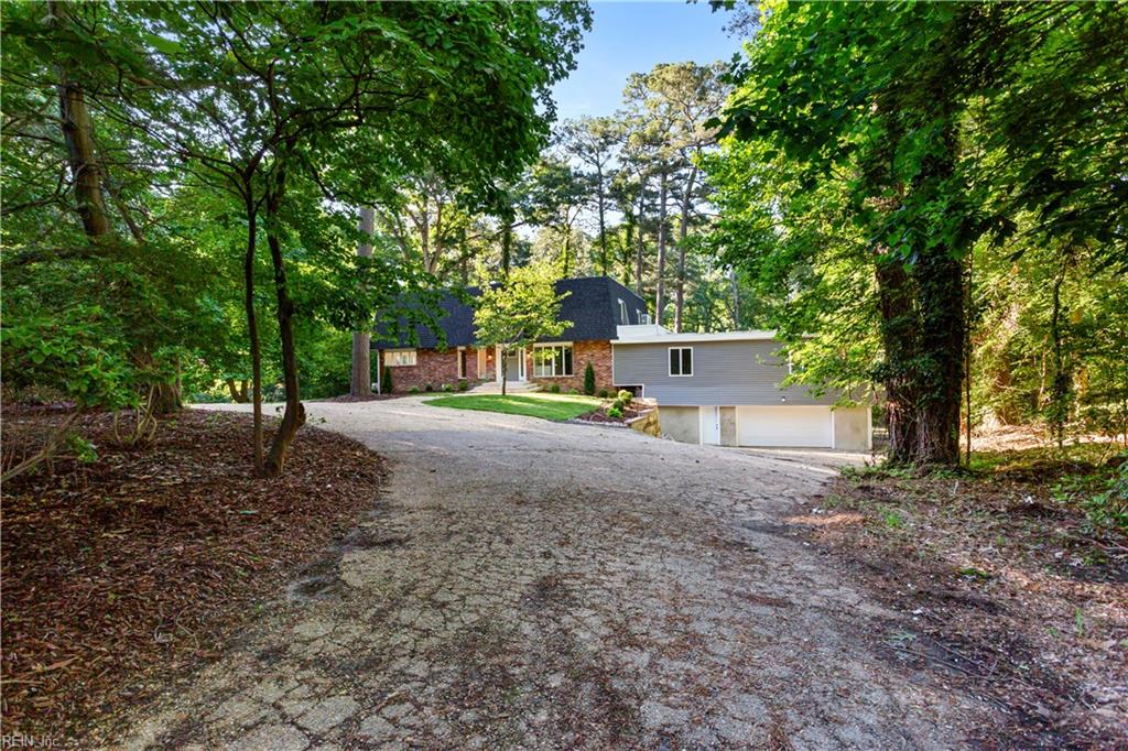 13 Saint Francis DR