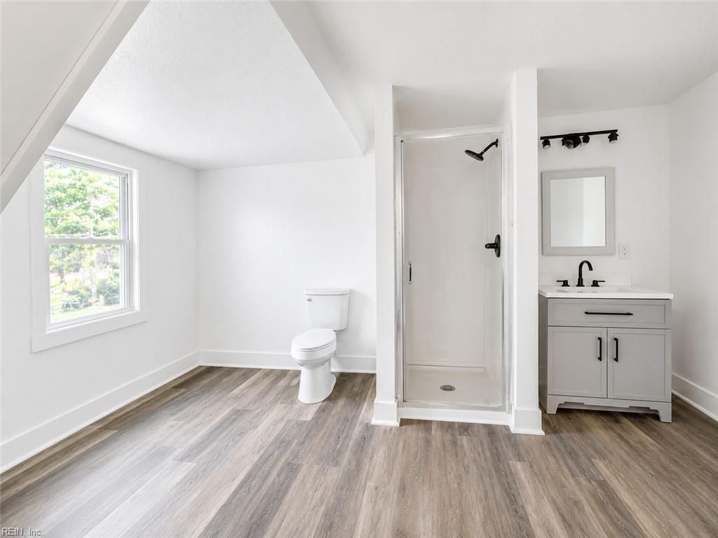 Photo of 914 Widgeon Road, Norfolk, VA 23513 (MLS # 10635269)