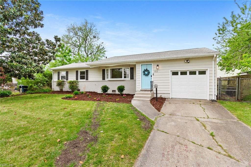 Photo of 953 Carriage Hill Road, Virginia Beach, VA 23452 (MLS # 10631607)