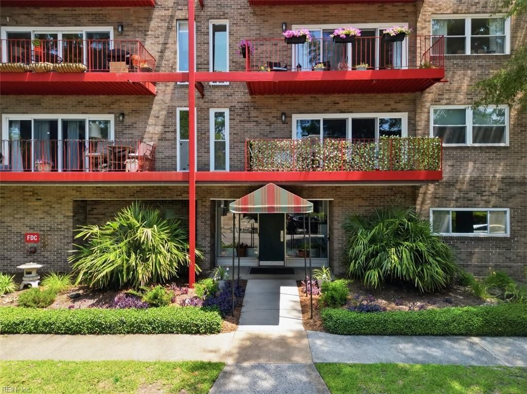 Photo of 1024 Gates Avenue #1, Norfolk, VA 23507 (MLS # 10643011)