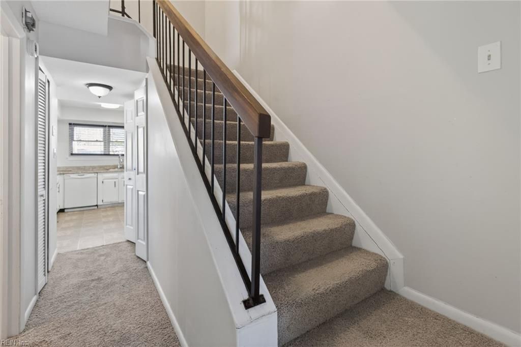 Photo of 252 N Palmyra Drive, Virginia Beach, VA 23462 (MLS # 10629161)