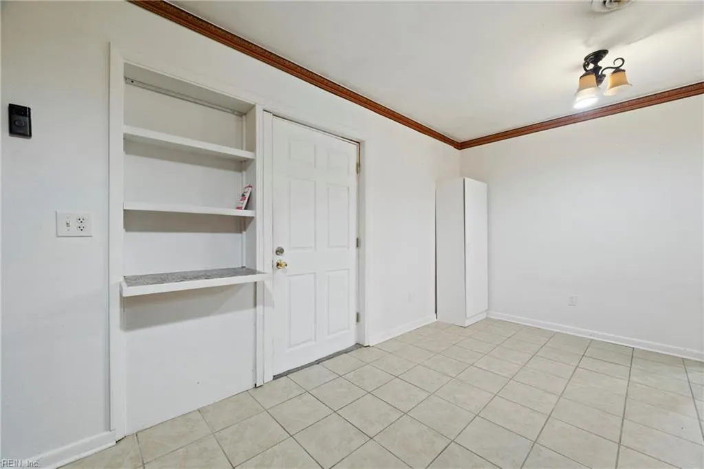 Hampton, Virginia 23669, United States, 4 Bedrooms Bedrooms, ,3 BathroomsBathrooms,Residential,Active,87319