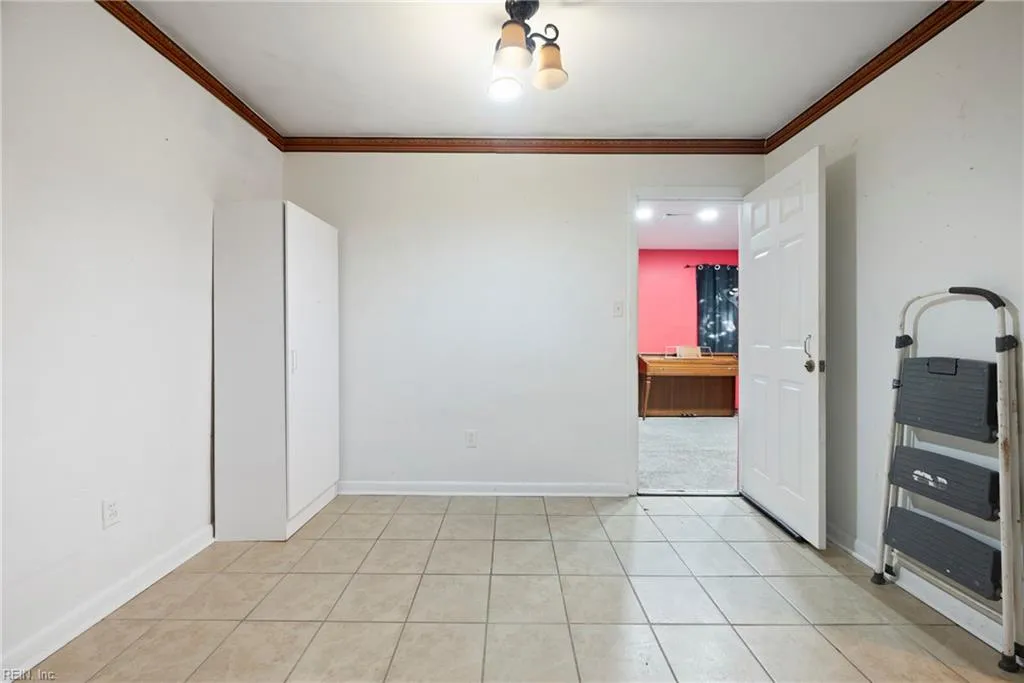 Hampton, Virginia 23669, United States, 4 Bedrooms Bedrooms, ,3 BathroomsBathrooms,Residential,Active,87319