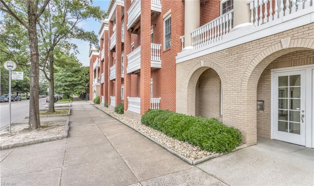 Photo of 450 W Princess Anne Road #206, Norfolk, VA 23517 (MLS # 10635817)