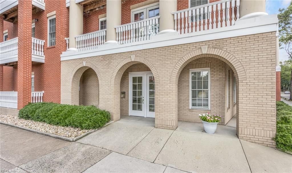 Photo of 450 W Princess Anne Road #206, Norfolk, VA 23517 (MLS # 10635817)