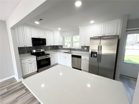 Photo for 6549 Stoney PT S