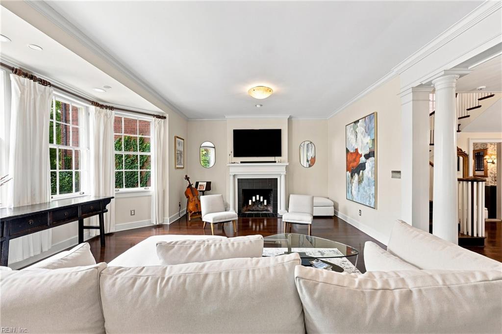 Photo of 707 Westover Avenue, Norfolk, VA 23507 (MLS # 10651369)