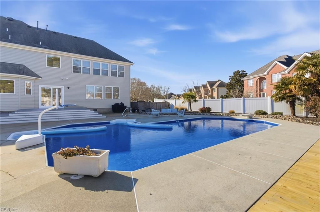 Photo of 928 Sandoval Dr Drive, Virginia Beach, VA 23454 (MLS # 10615494)