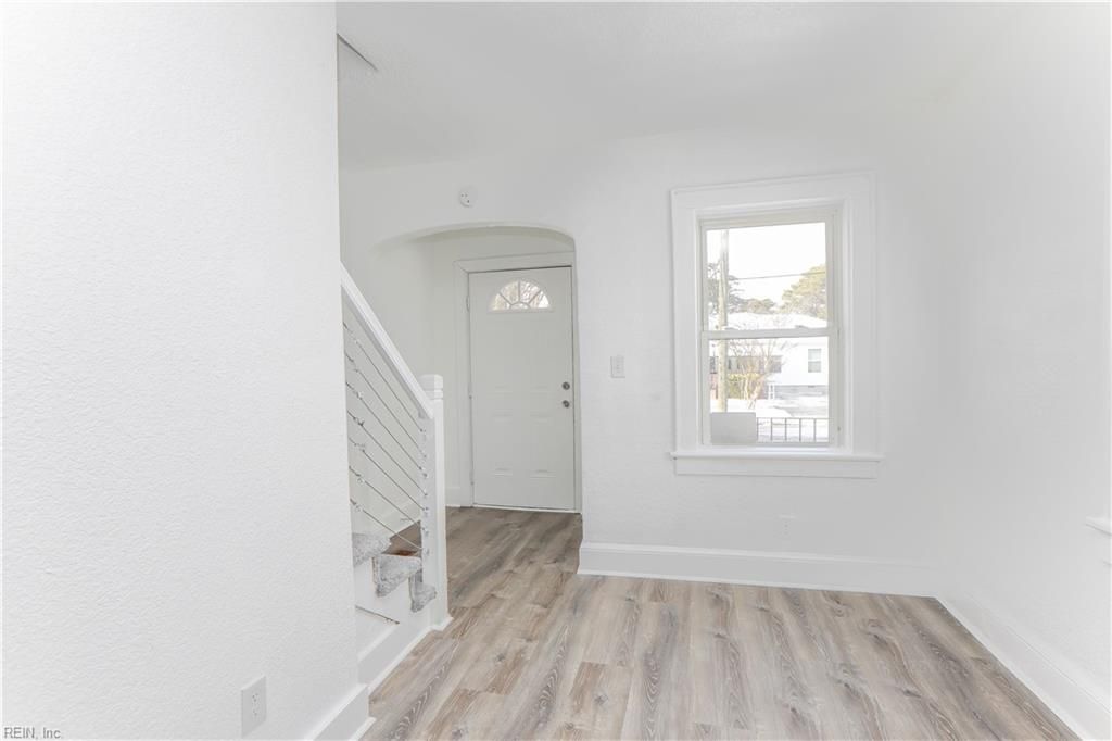 Photo of 1609 Richmond Avenue, Portsmouth, VA 23704 (MLS # 10631780)