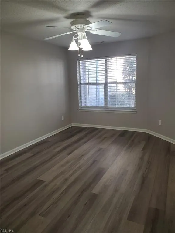 Chesapeake, Virginia 23320, United States, 1 Bedroom Bedrooms, ,1 BathroomBathrooms,Residential,Active,257363