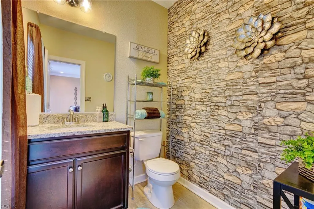 Portsmouth, Virginia 23707, United States, 3 Bedrooms Bedrooms, ,3 BathroomsBathrooms,Residential,Pending,12227