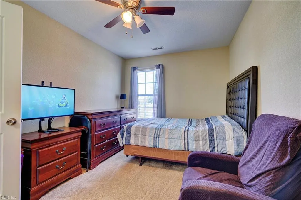 Portsmouth, Virginia 23707, United States, 3 Bedrooms Bedrooms, ,3 BathroomsBathrooms,Residential,Pending,12227