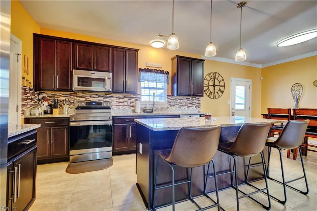 Portsmouth, Virginia 23707, United States, 3 Bedrooms Bedrooms, ,3 BathroomsBathrooms,Residential,Pending,12227