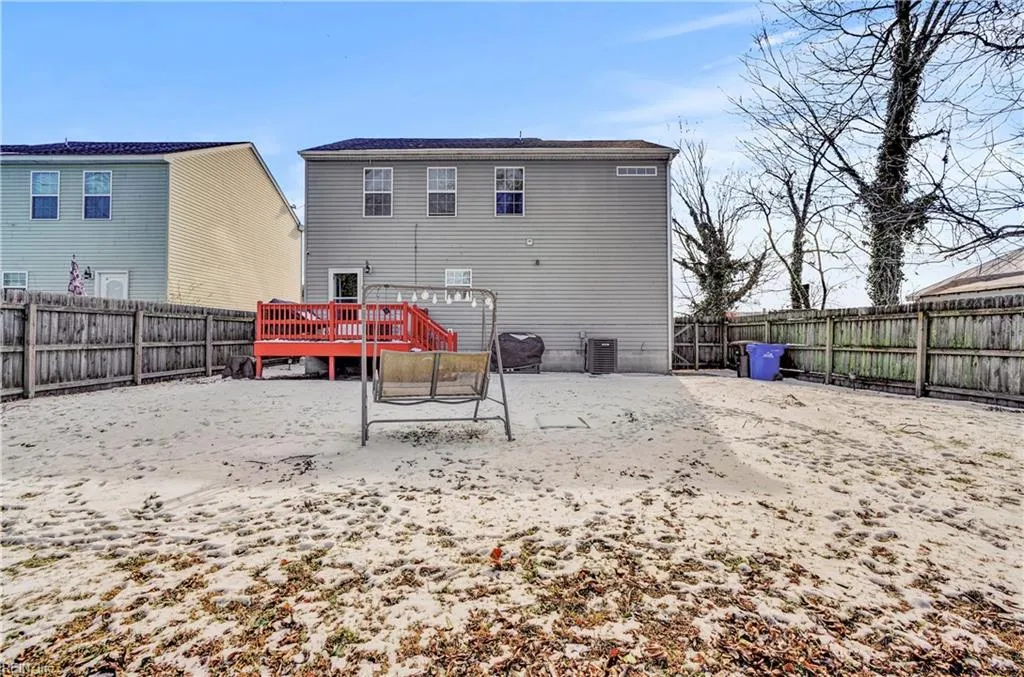 Portsmouth, Virginia 23707, United States, 3 Bedrooms Bedrooms, ,3 BathroomsBathrooms,Residential,Pending,12227