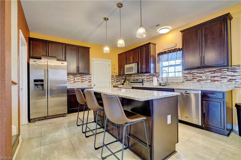 Portsmouth, Virginia 23707, United States, 3 Bedrooms Bedrooms, ,3 BathroomsBathrooms,Residential,Pending,12227