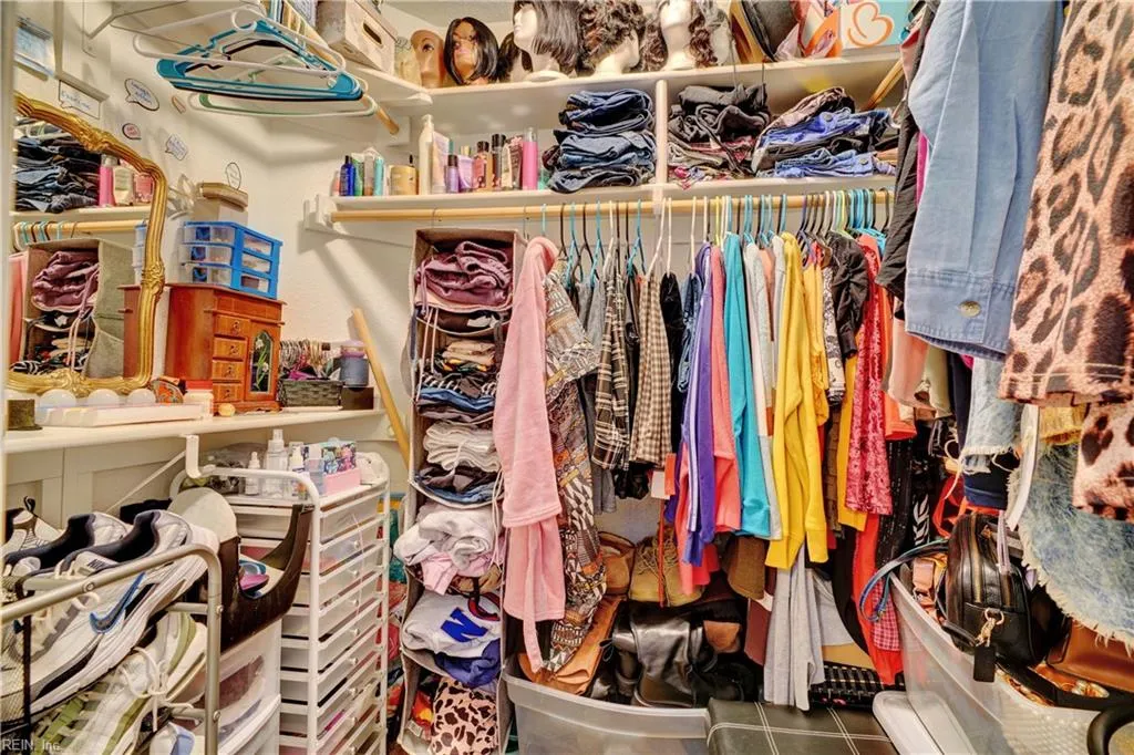 Portsmouth, Virginia 23707, United States, 3 Bedrooms Bedrooms, ,3 BathroomsBathrooms,Residential,Pending,12227