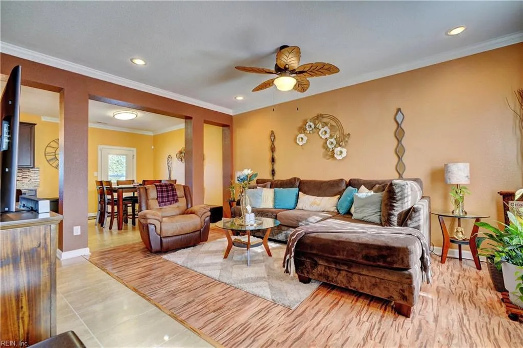 Portsmouth, Virginia 23707, United States, 3 Bedrooms Bedrooms, ,3 BathroomsBathrooms,Residential,Pending,12227