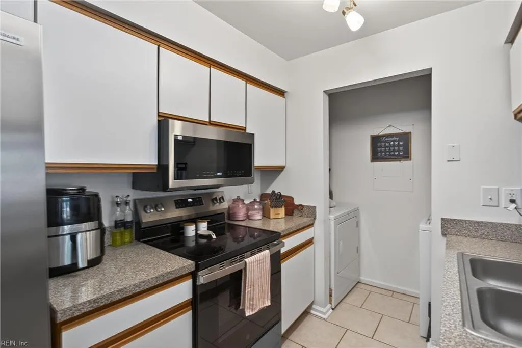 Chesapeake, Virginia 23320, United States, 2 Bedrooms Bedrooms, ,2 BathroomsBathrooms,Residential,Active,178878