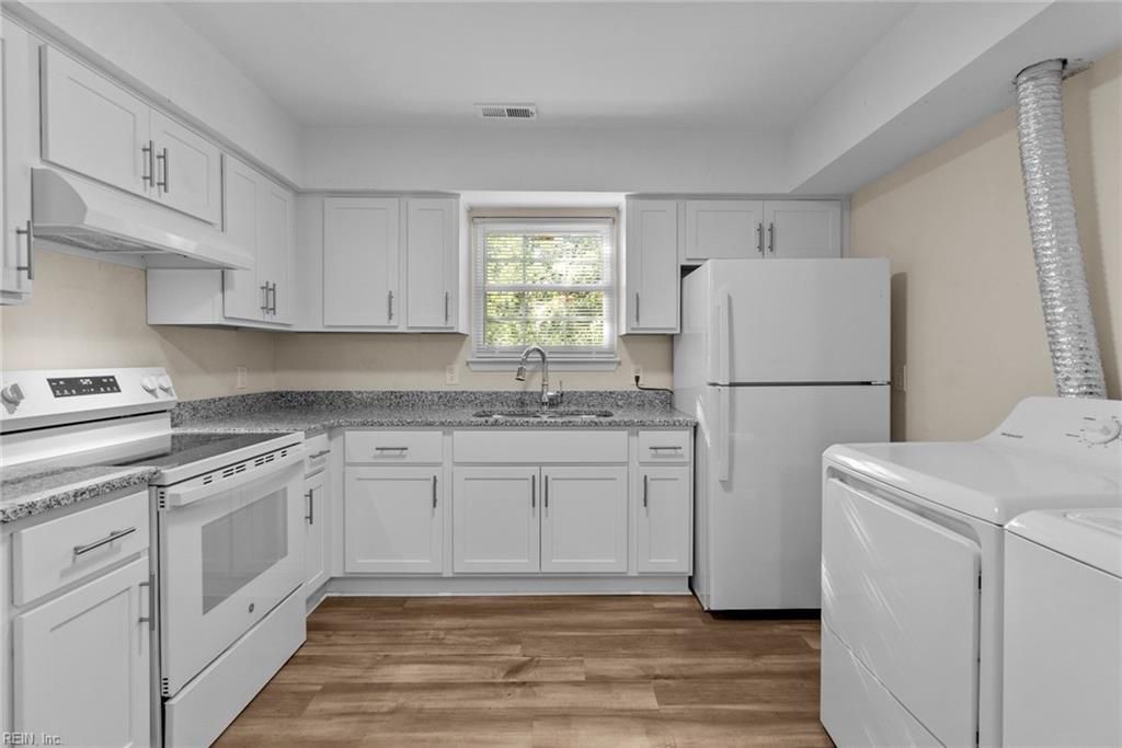 Photo of 1110 Chapel Street #15, Norfolk, VA 23502 (MLS # 10616546)