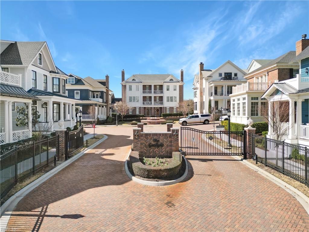 Photo of 4028 Harlow Street, Virginia Beach, VA 23451 (MLS # 10622779)