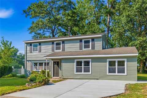 Photo of 808 Holly Hedge Avenue, Virginia Beach, VA 23452 (MLS # 10642764)