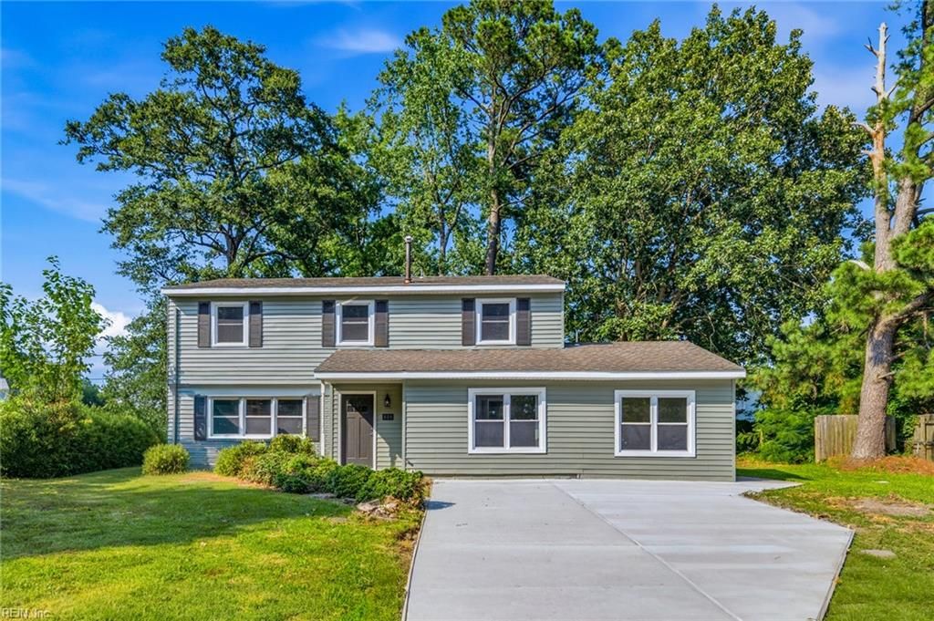 Photo of 808 Holly Hedge Avenue, Virginia Beach, VA 23452 (MLS # 10642764)