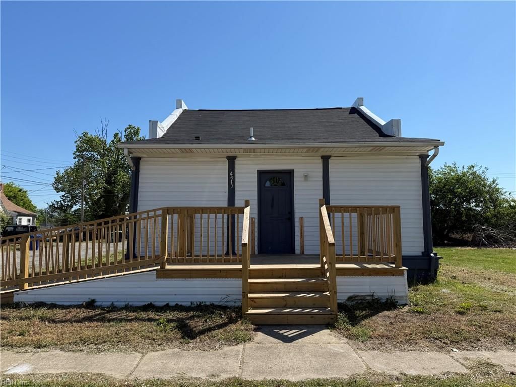 Photo of 4610 Warwick Boulevard, Newport News, VA 23607 (MLS # 10633867)