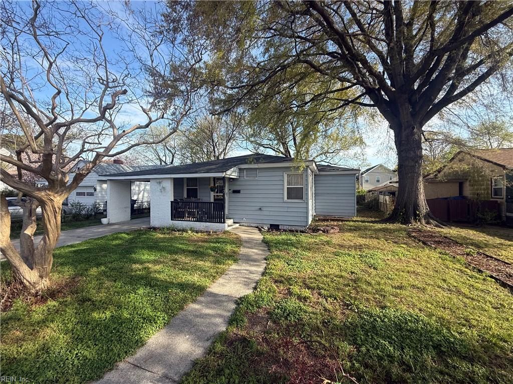 Photo of 540 Dixie Drive, Norfolk, VA 23505 (MLS # 10627283)