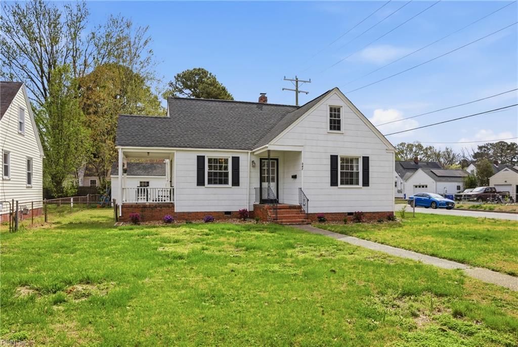 Photo of 247 Plover Dr Drive, Portsmouth, VA 23704 (MLS # 10626928)