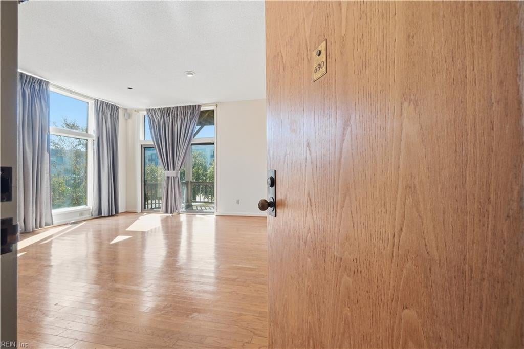 Photo of 696 Mowbray Arch #630, Norfolk, VA 23507 (MLS # 10659084)