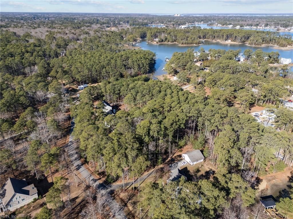 Photo of 713 Ship Point Road, Yorktown, VA 23692 (MLS # 10616780)