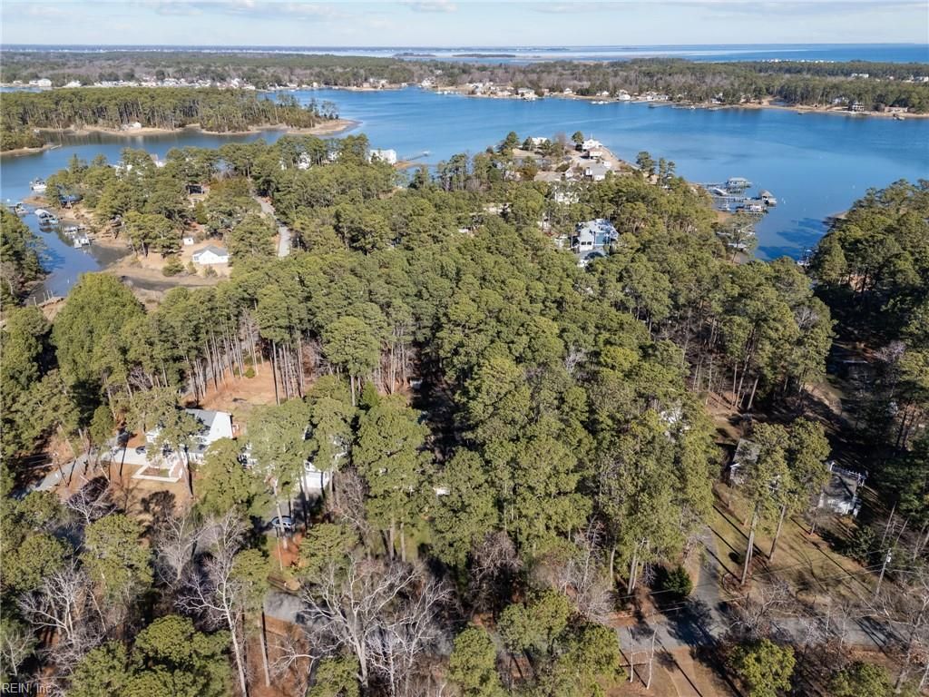 Photo of 713 Ship Point Road, Yorktown, VA 23692 (MLS # 10616780)