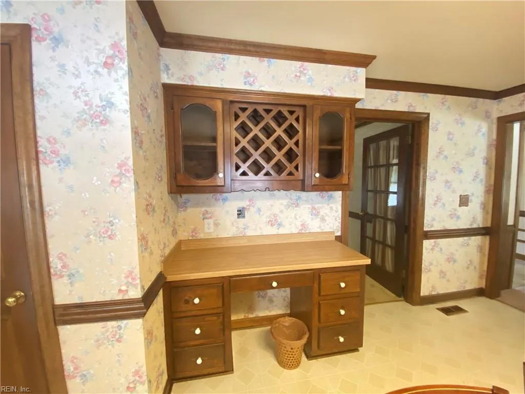 Chesapeake, Virginia 23320, United States, 4 Bedrooms Bedrooms, ,3 BathroomsBathrooms,Residential,Active,160412