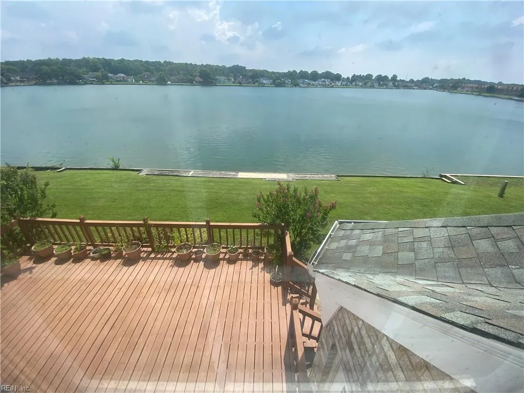 Chesapeake, Virginia 23320, United States, 4 Bedrooms Bedrooms, ,3 BathroomsBathrooms,Residential,Active,160412