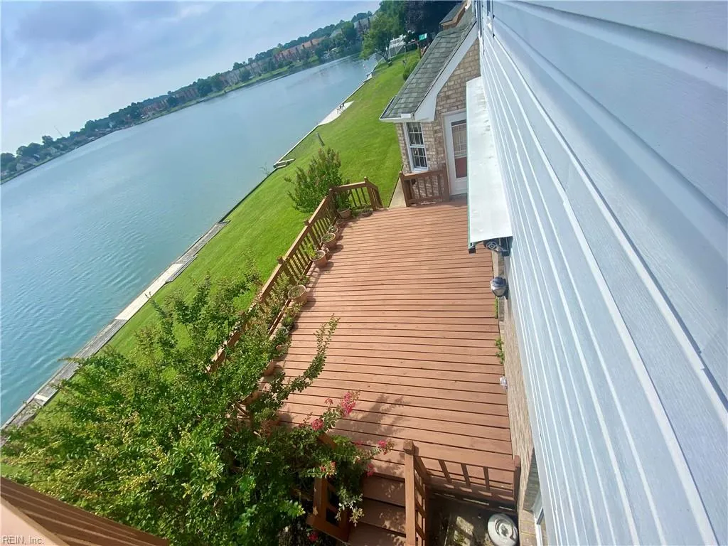 Chesapeake, Virginia 23320, United States, 4 Bedrooms Bedrooms, ,3 BathroomsBathrooms,Residential,Active,160412