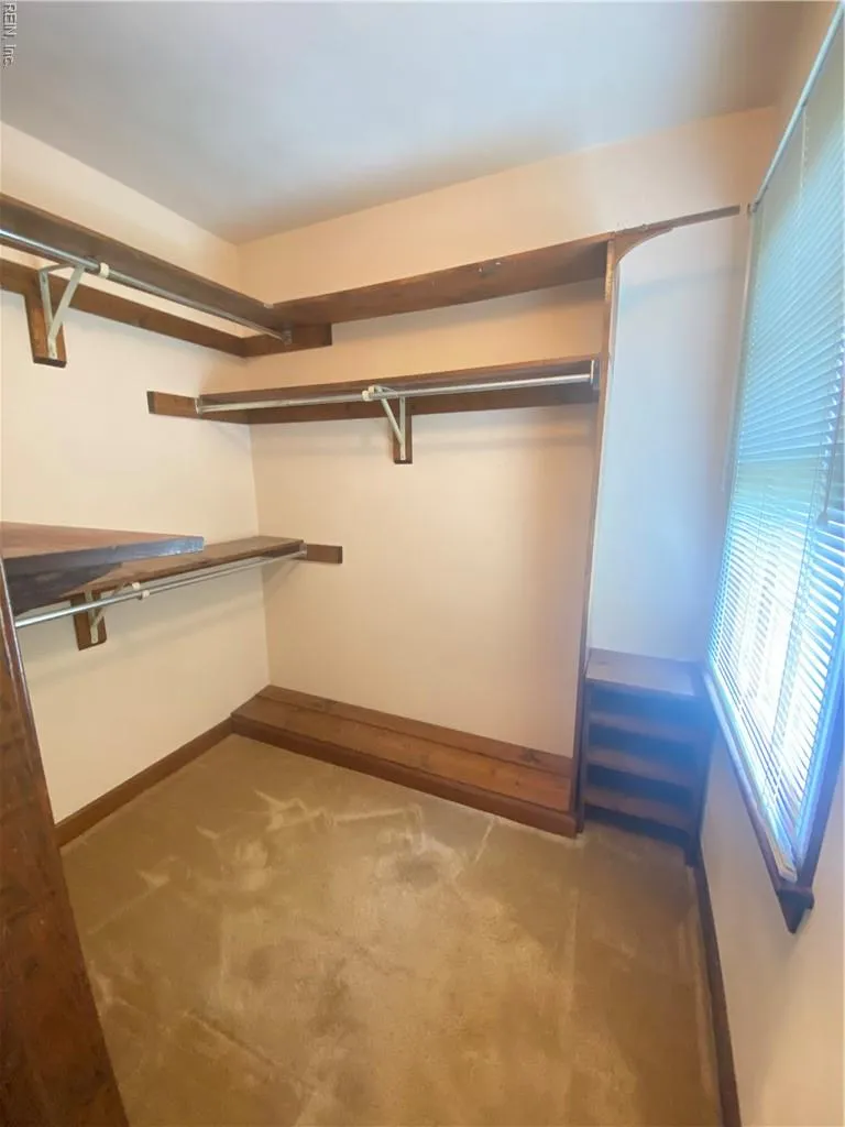 Chesapeake, Virginia 23320, United States, 4 Bedrooms Bedrooms, ,3 BathroomsBathrooms,Residential,Active,160412