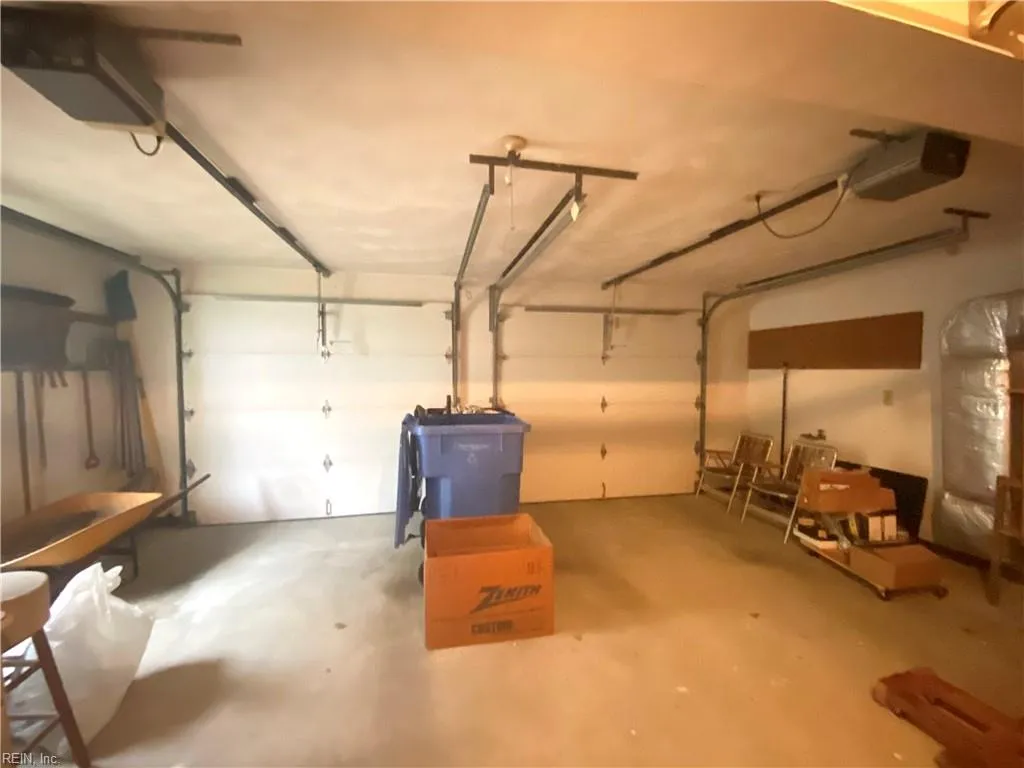 Chesapeake, Virginia 23320, United States, 4 Bedrooms Bedrooms, ,3 BathroomsBathrooms,Residential,Active,160412