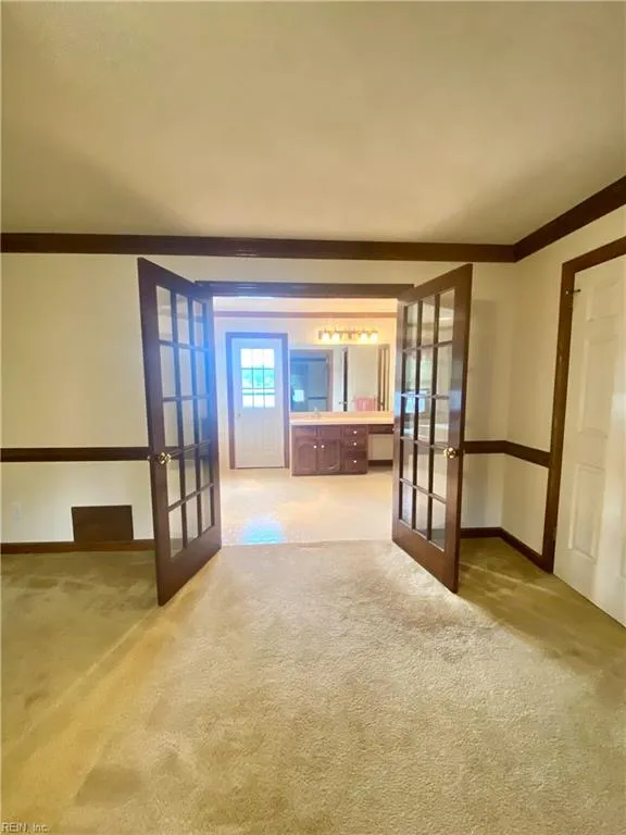 Chesapeake, Virginia 23320, United States, 4 Bedrooms Bedrooms, ,3 BathroomsBathrooms,Residential,Active,160412