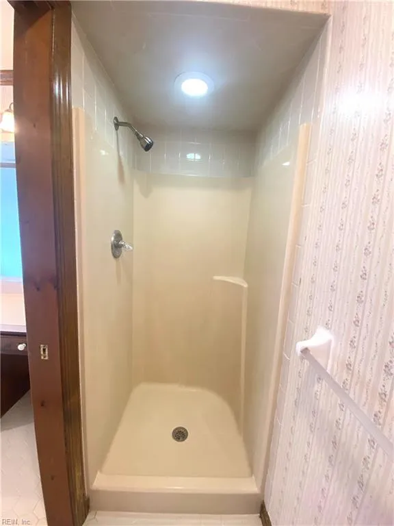 Chesapeake, Virginia 23320, United States, 4 Bedrooms Bedrooms, ,3 BathroomsBathrooms,Residential,Active,160412