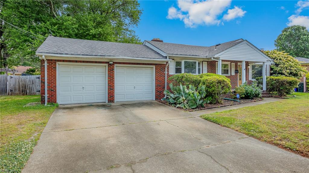 Photo of 1222 Pascal Place, Norfolk, VA 23502 (MLS # 10642088)