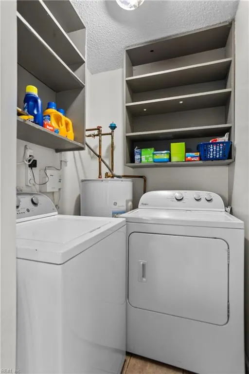 Virginia Beach, Virginia 23453, United States, 2 Bedrooms Bedrooms, ,1 BathroomBathrooms,Residential,Pending,136212