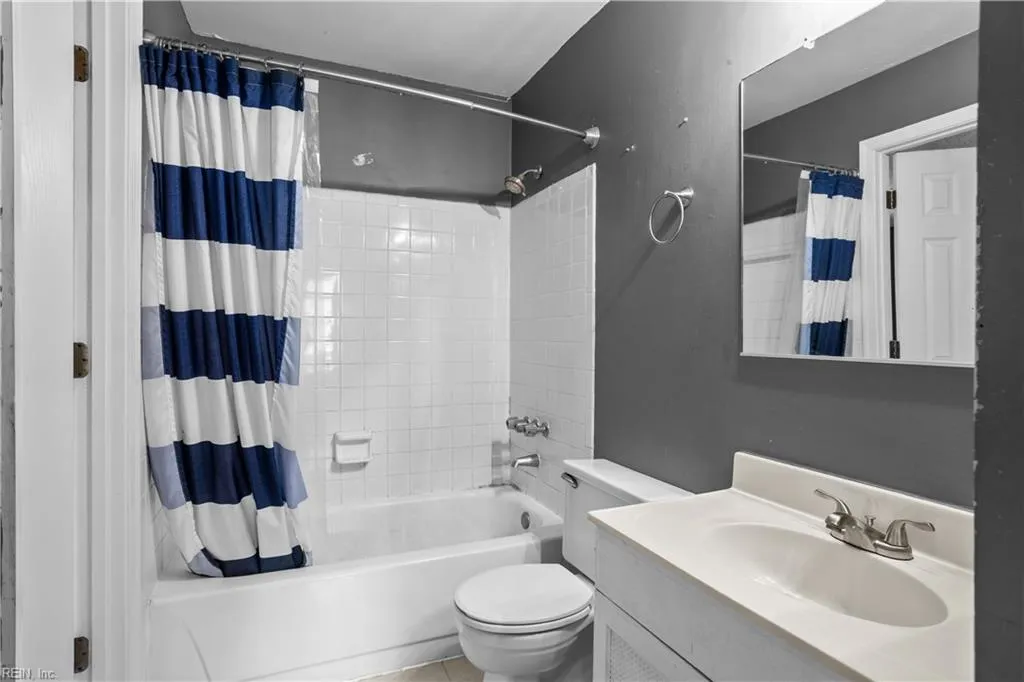 Virginia Beach, Virginia 23453, United States, 2 Bedrooms Bedrooms, ,1 BathroomBathrooms,Residential,Pending,136212