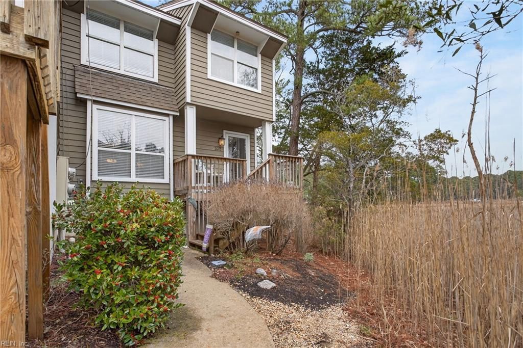 Photo of 332 Windship Cove, Virginia Beach, VA 23454 (MLS # 10623196)