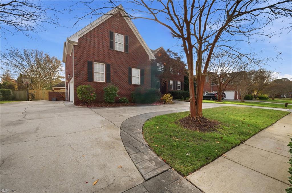 Photo of 844 Greenfield Lane, Chesapeake, VA 23322 (MLS # 10648547)